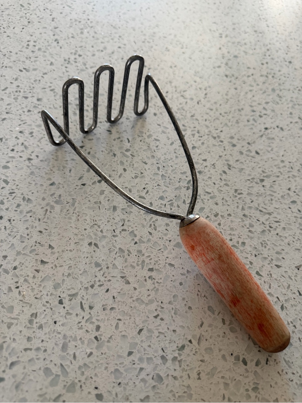 Wood-Handle Scalp Massager — Pink Handle